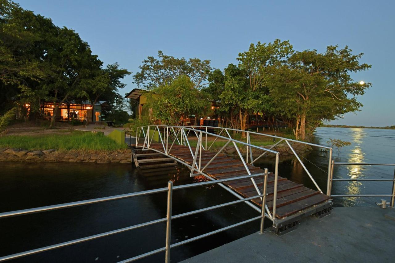 Zambezi Mubala Lodge Katima Mulilo Buitenkant foto